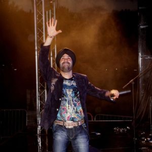 Sukhshinder Shinda at Maidstone Mela 2011