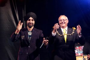 Sukshinder Shinda with Mayor Cllr. Mortimer