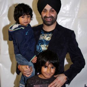 Sukshinder Shinda with Rajan and Roshan