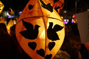 lantern-parade-04