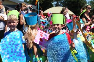 pupils-showcasing-their-work-at-oakfield