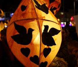 lantern-parade-04